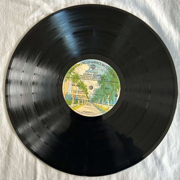 Vintage Vinyl - GEORGE BENSON - IN FLIGHT - Picture 3 of 4